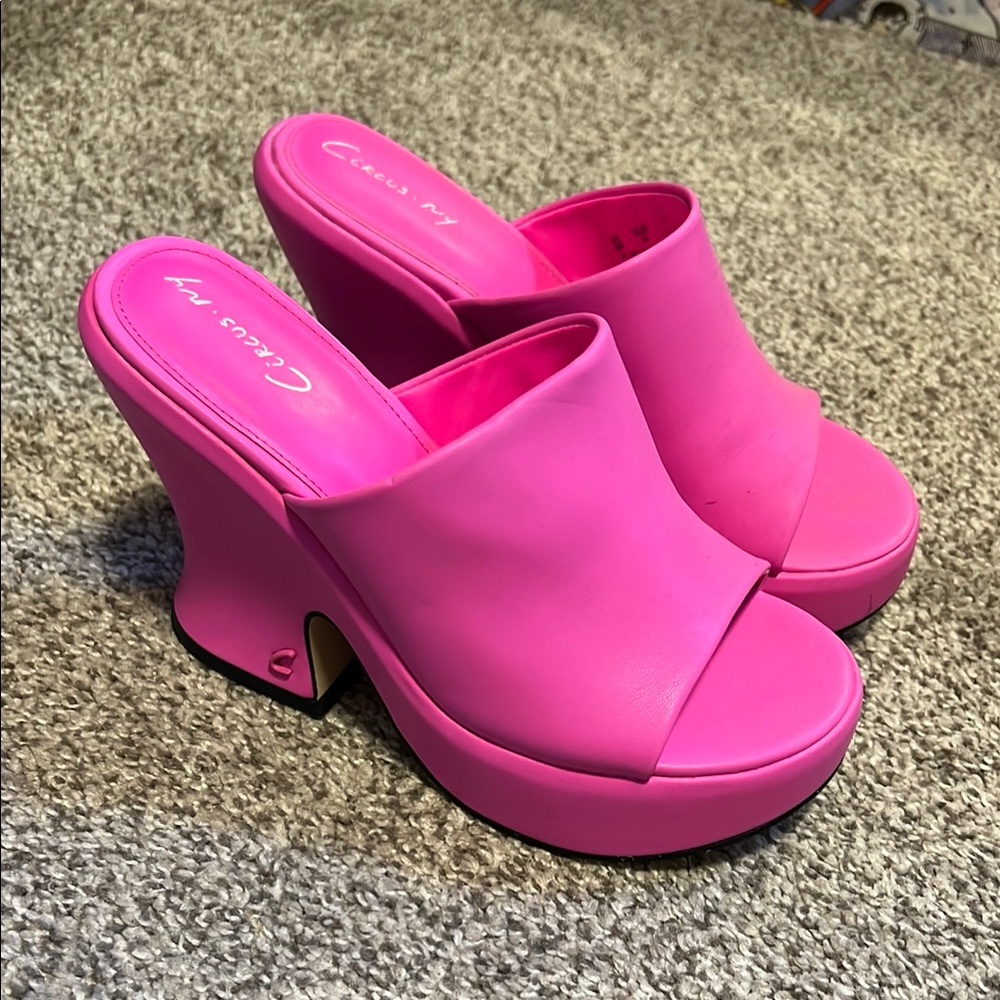 Circus by Sam Edelman Vibrant Pink Sandals